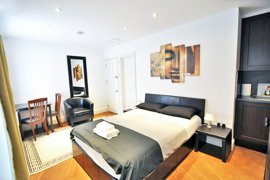 Studio flat for rent