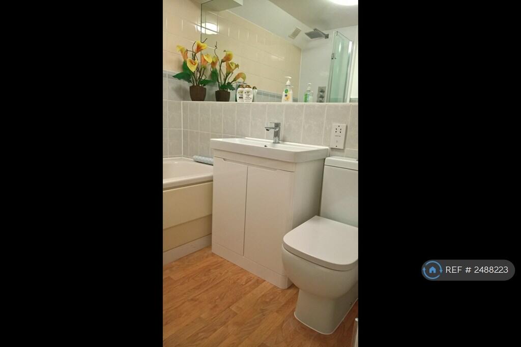 2 bedroom maisonette for rent
