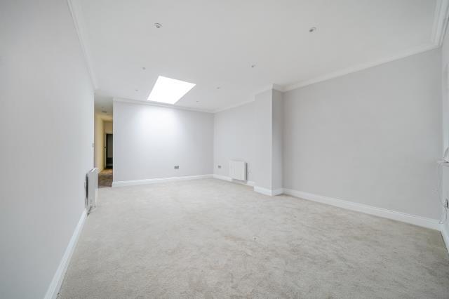 Apartment in Newbury, Speenhamland - View 4