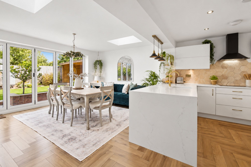 House in Worcester - View 2