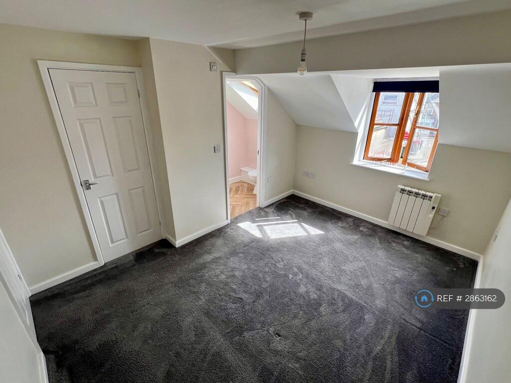 Additional image 9 of High St, Studley, B80
