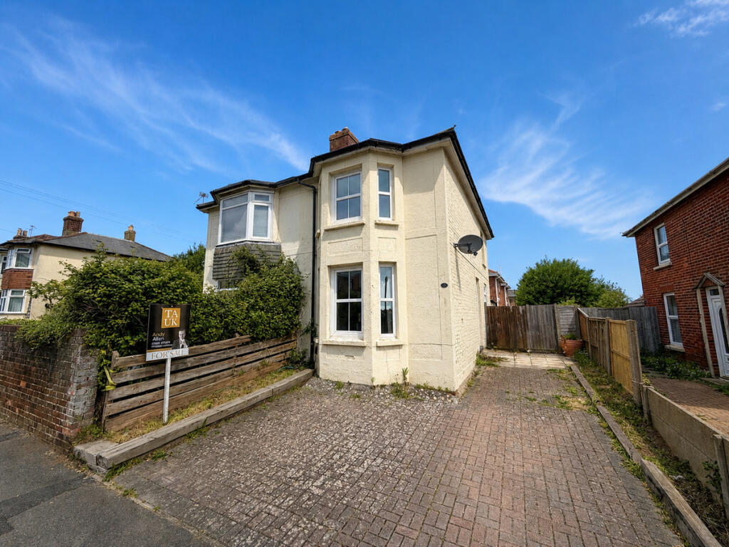 Main image of property: Newport Road, Sandown, PO36