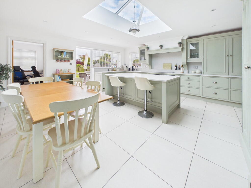 Mill Hill, Shoreham by Sea photo 4