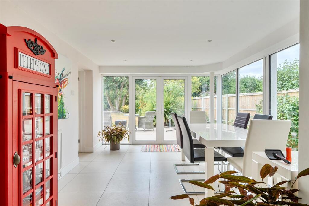 House in Aston Clinton, Buckinghamshire - View 4