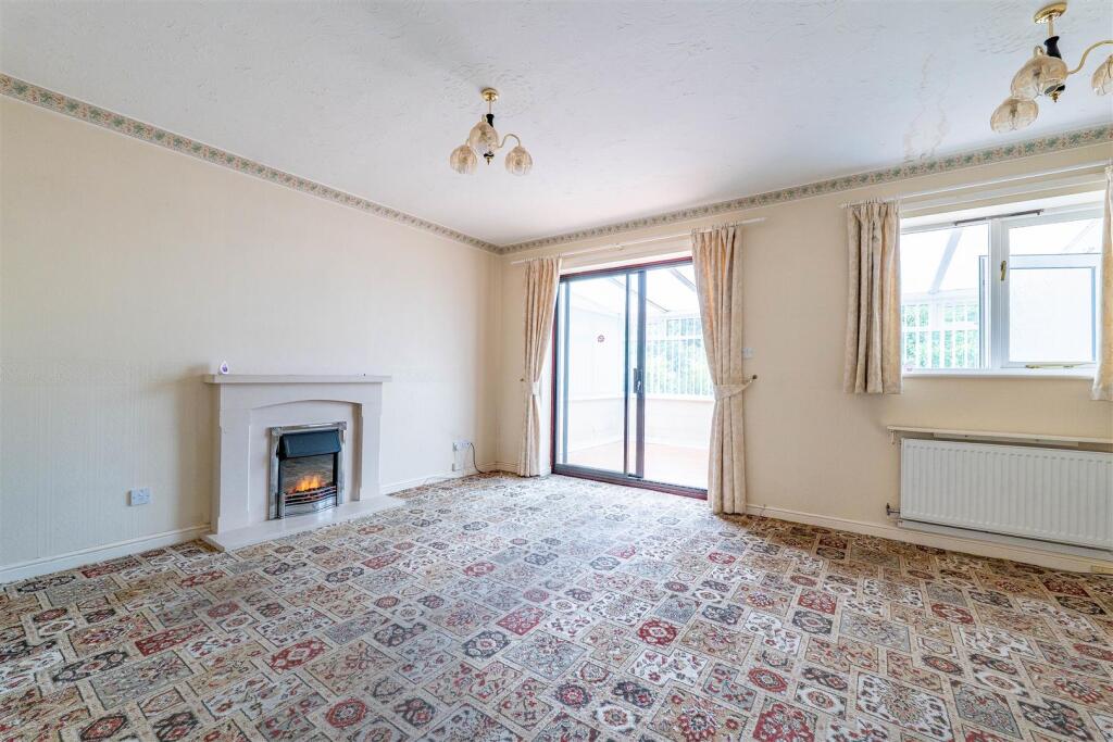 Langstone Close, Horwich, Bolton - View 2