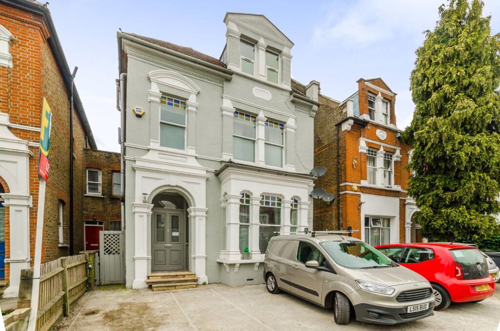 Main image of property: Park Avenue, Wood Green, London, N22