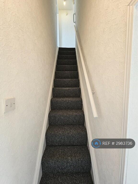 Bolton Road, Bolton, BL4 - More