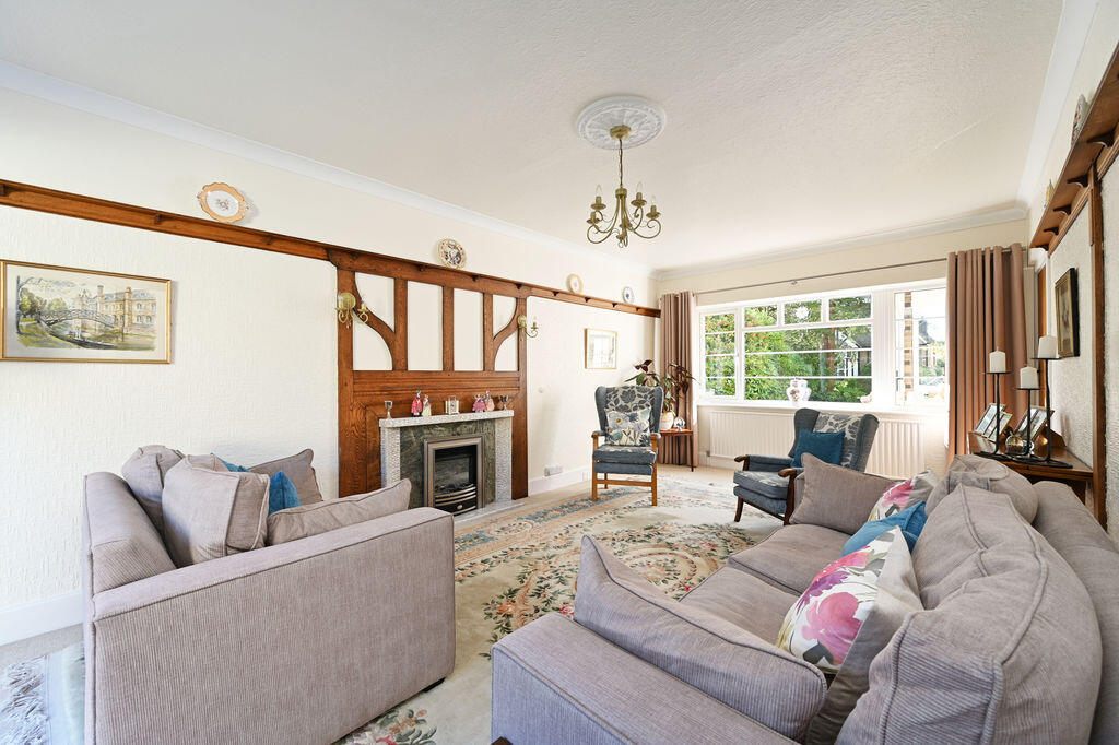 House in Sheffield, Stumperlowe, Fulwood - More