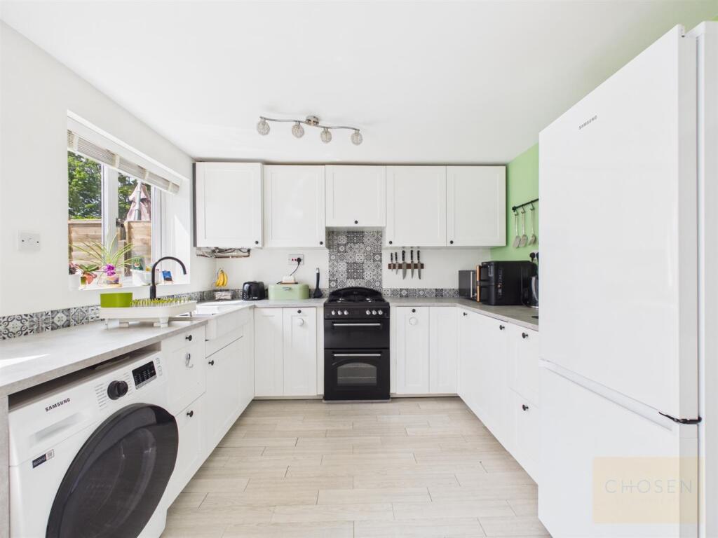 House in Gloucester, Longlevens - View 3