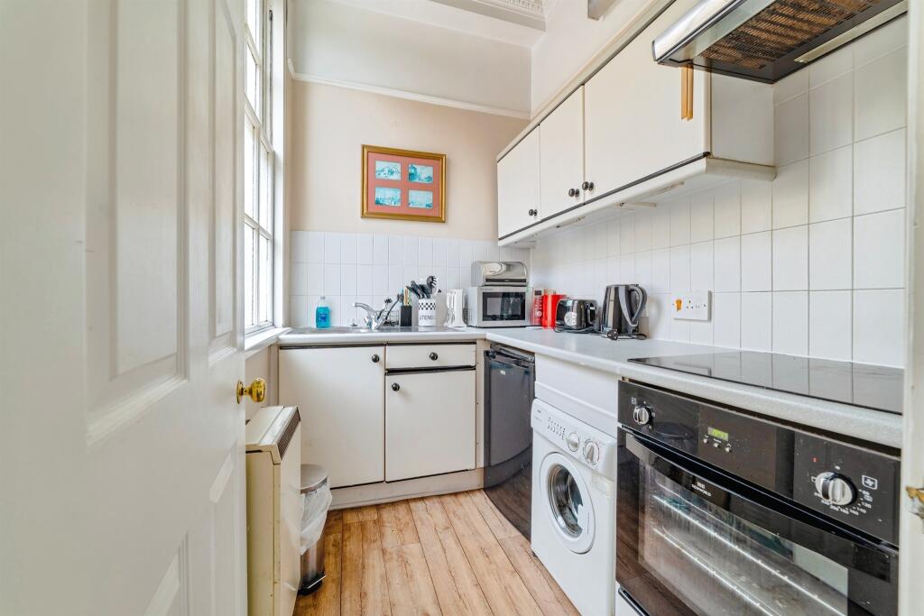 Apartment in Bath - View 4