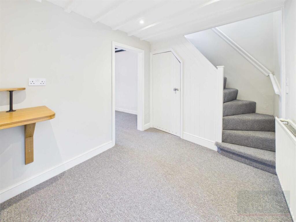 House in Harborough, Great Bowden - View 5