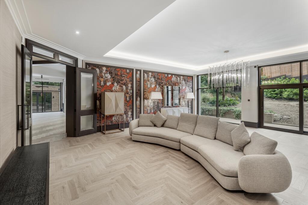 House in London, Hampstead Garden Suburb - More