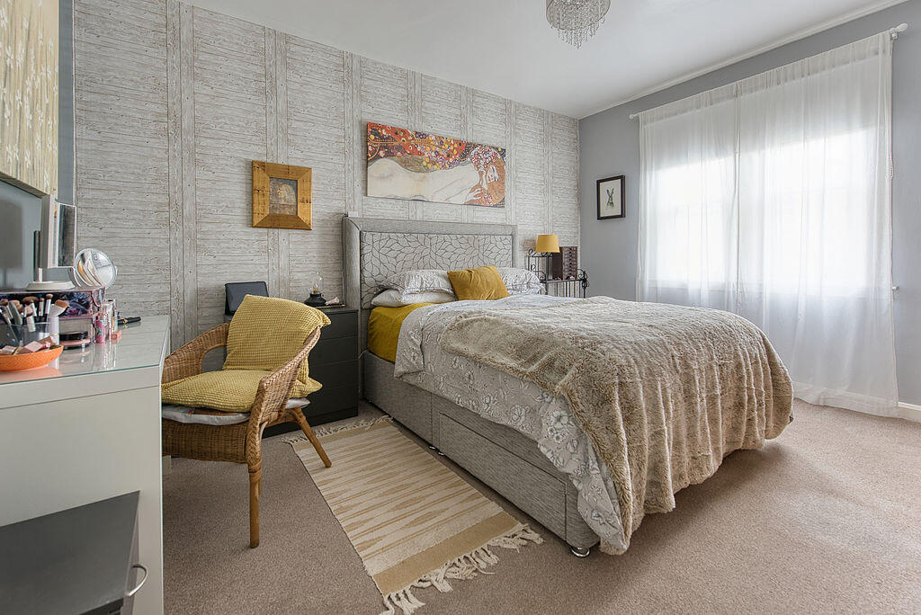 Apartment in Edinburgh, Midlothian - View 4