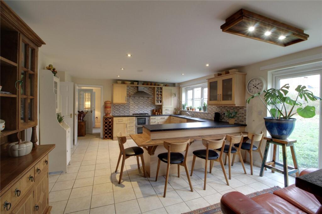 Langdon Close, Consett, Durham, DH8 photo 3