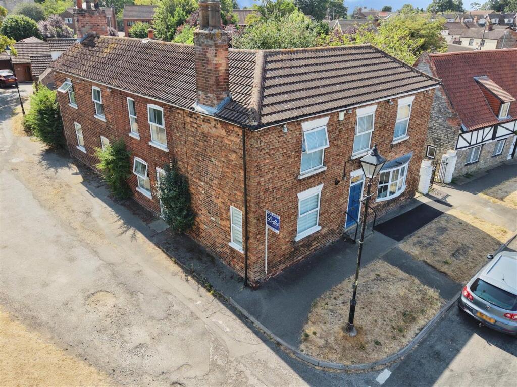 Main image of property: The Green, Scotter