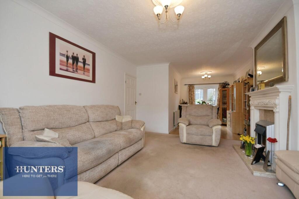 Davids Drive, Wingerworth, Chesterfield, S42 6TT photo 4