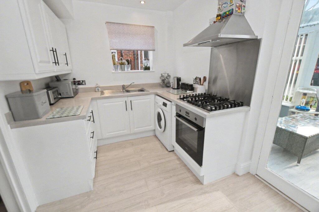Kirkdale Crescent, Leeds, West Yorkshire photo 3