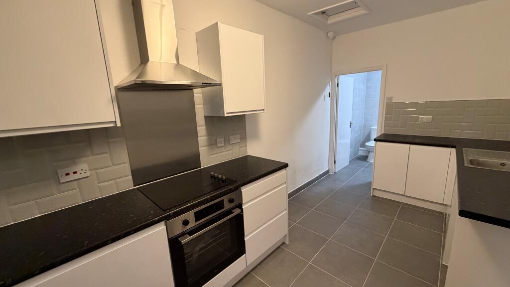 House in Northampton, Far Cotton and Delapre - View 3