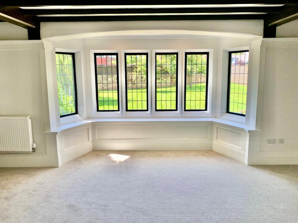 House in Wirral, Liverpool City Region - View 4