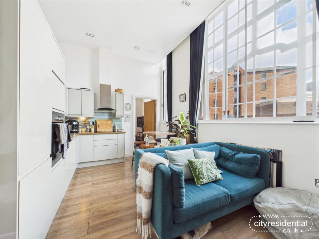 2-bed flat on Chancery House, Liverpool, £155,000