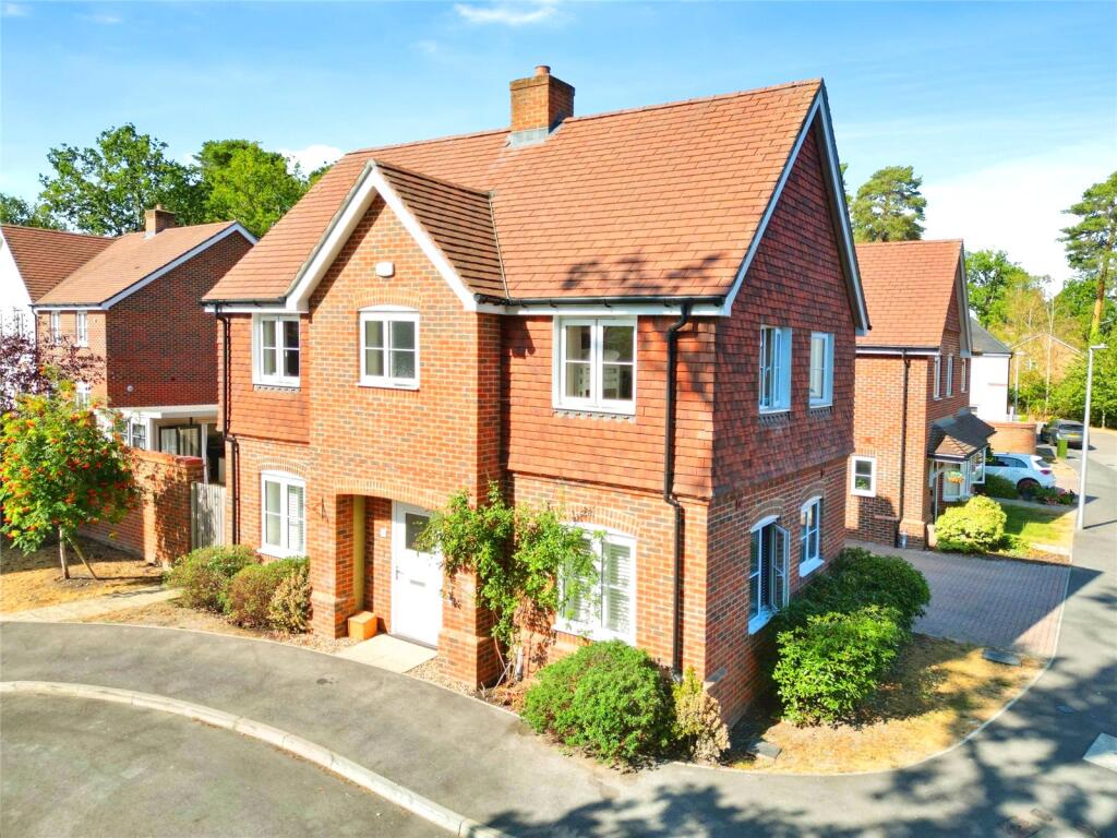 Main image of property: Dove Close, Crowthorne, Berkshire, RG45