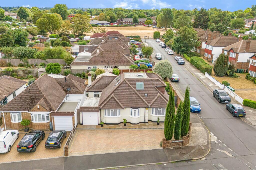 Main image of property: Kilmiston Avenue, Shepperton, Surrey, TW17