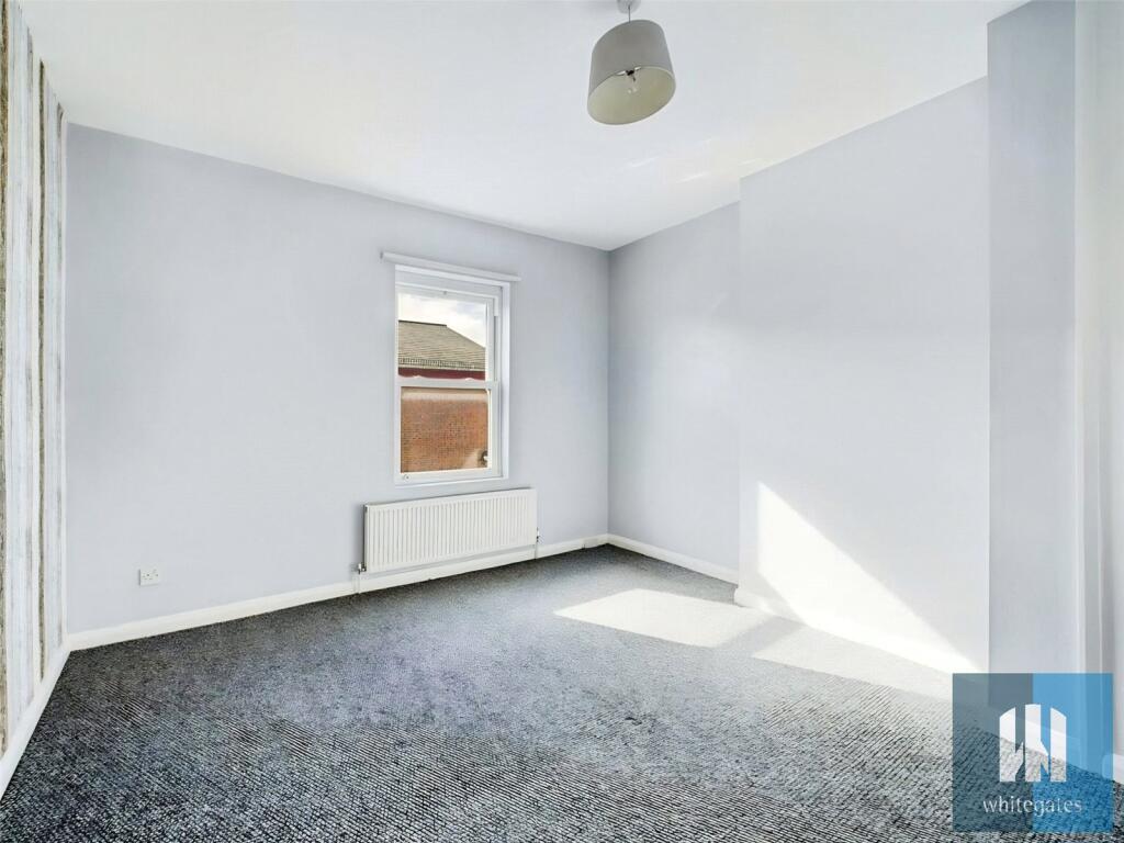 House in Wakefield - View 4