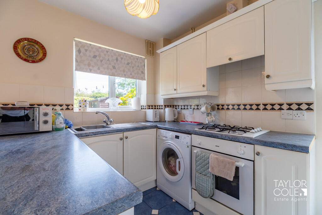Exeter Drive, Tamworth - View 5
