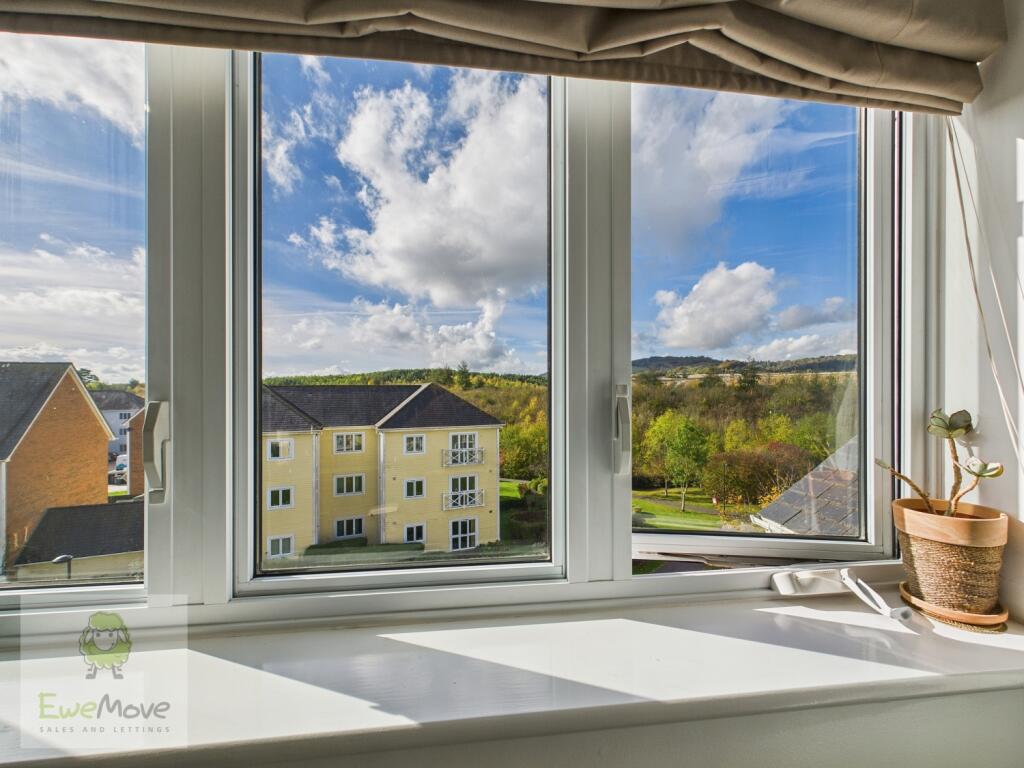 Apartment in Tonbridge and Malling, Holborough Lakes, Snodland - View 4