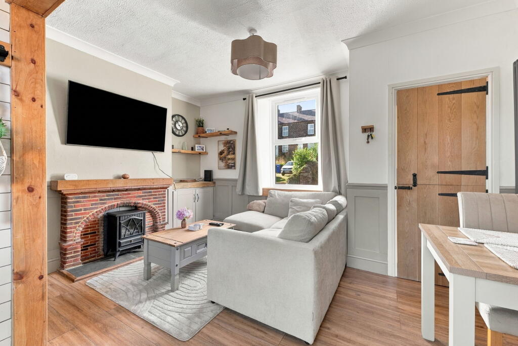House in Sheffield, Stocksbridge - View 5