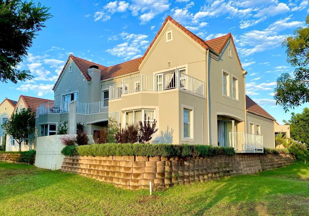 Main image of property: Paarl, Western Cape