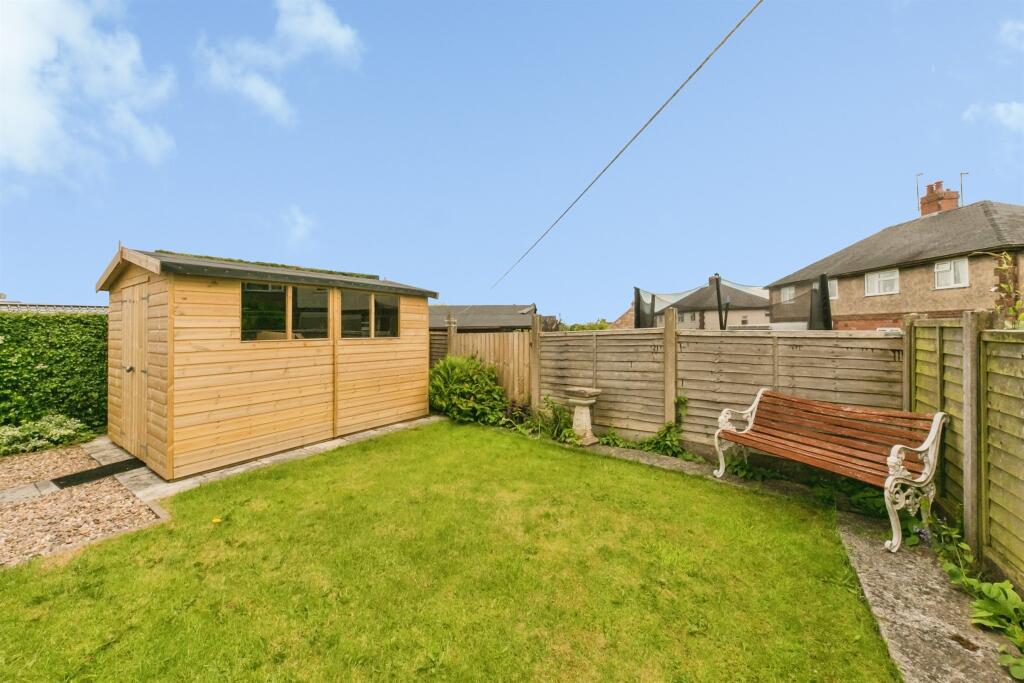 Uttoxeter Road, Alton, Stoke-On-Trent - View 2