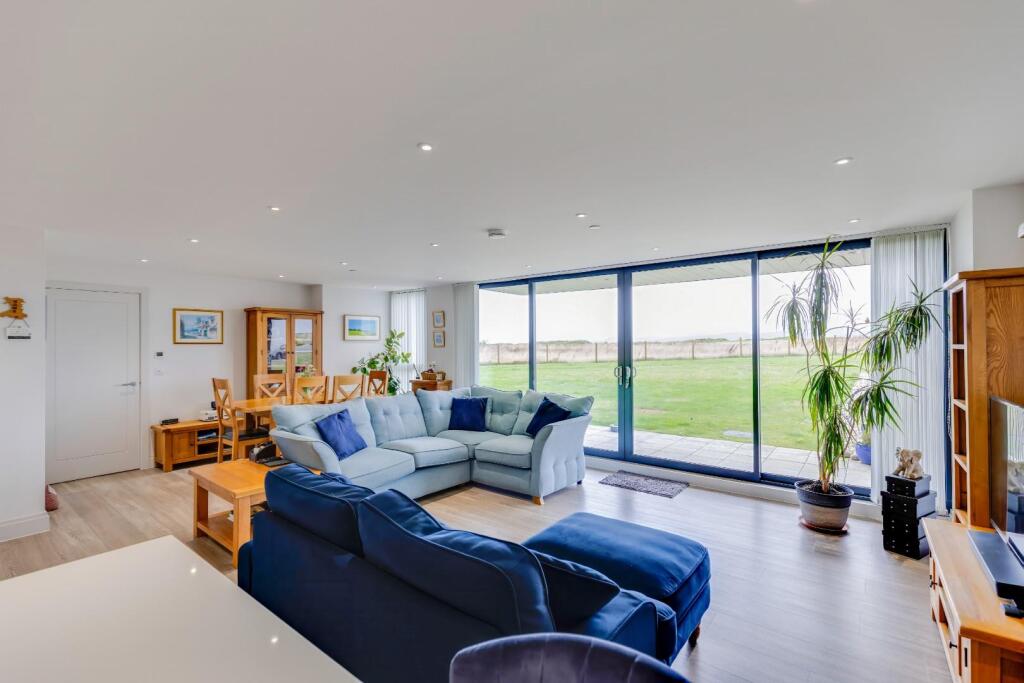 Apartment in Cardiff - More