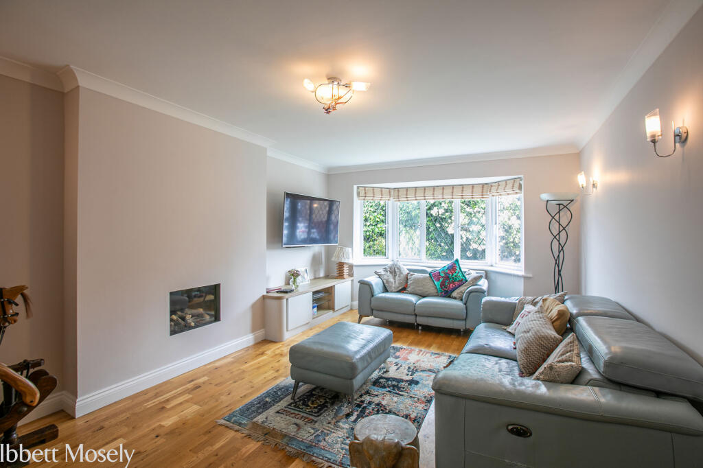 House in Sevenoaks, Ryewood, Dunton Green - View 3