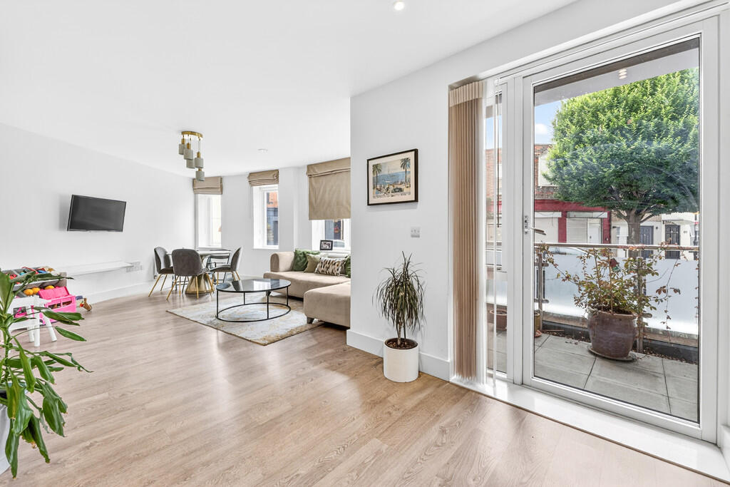 Main image of property: Scotland Green, London