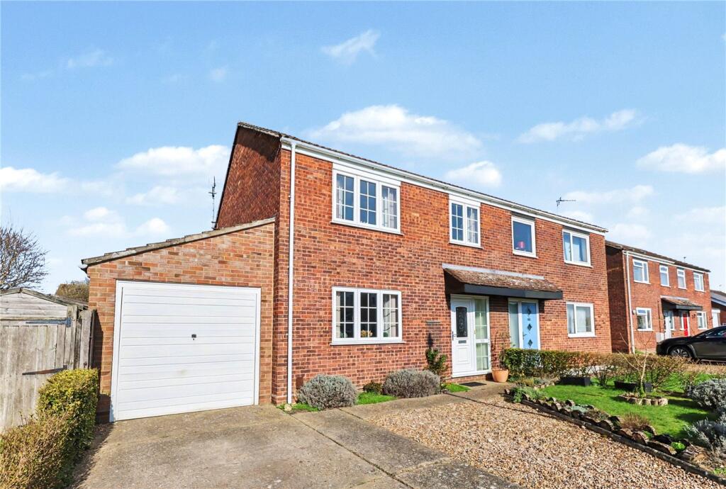Main image of property: Cottinghams Drive, Hellesdon, Norwich, Norfolk, NR6