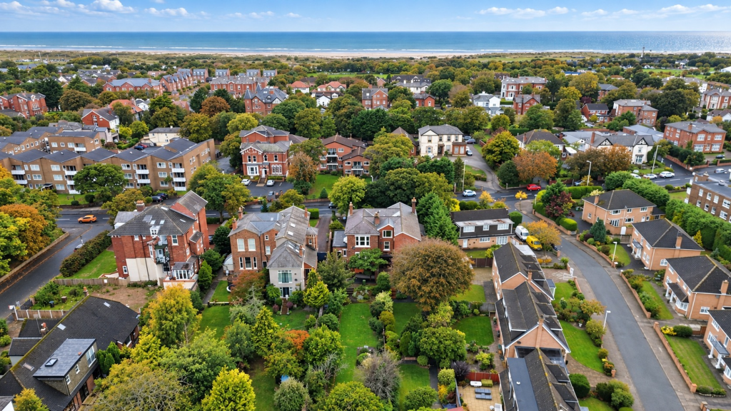 House in Sefton, Liverpool City Region - View 4