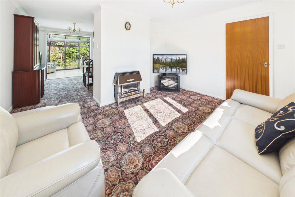 Sunridge Close, Midsomer Norton, Radstock, Somerset, BA3 photo 4
