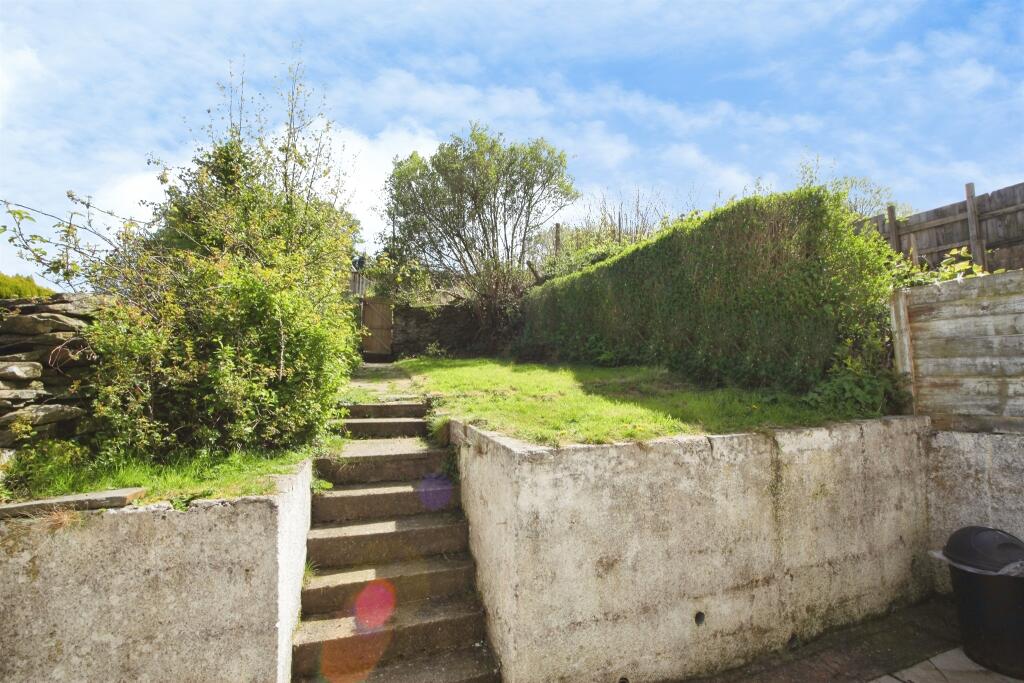 House in Cardiff, Cymmer - View 5