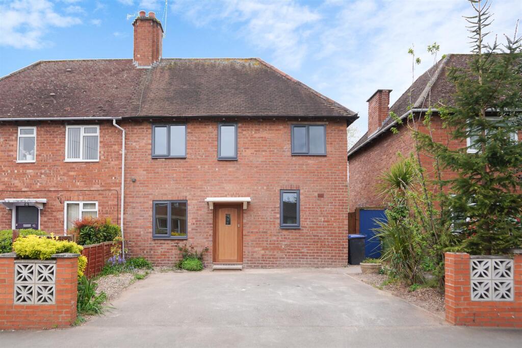 Main image of property: Leicester Street, Leamington Spa