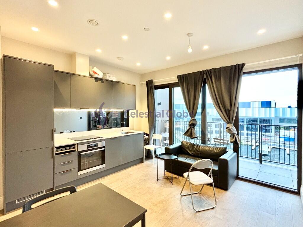 Main image of property: Selsdon Way, London, E14