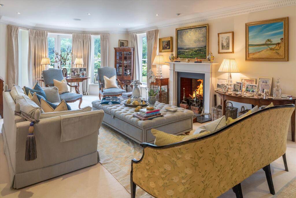House in Basingstoke and Deane, Ecchinswell, Sydmonton and Bishops Green - More