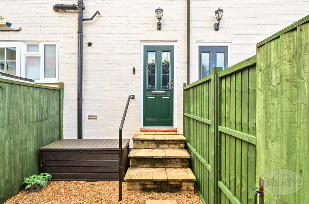 Main image of property: Flat 3 4 Grange Road, Guildford, Surrey, GU2