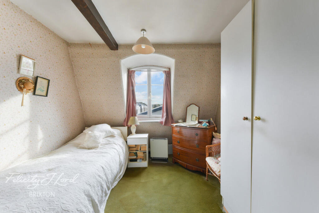 Apartment in London - More