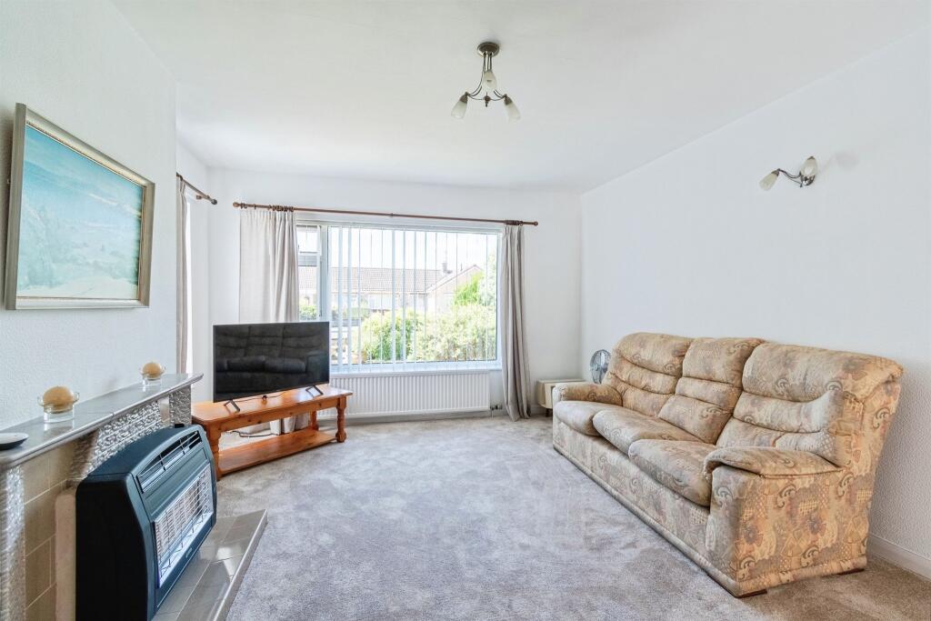 Fosseway Close, Colerne, CHIPPENHAM photo 4