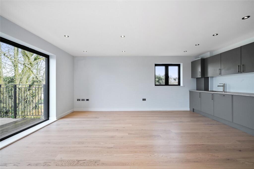 Main image of property: 5 Alexandra Road, Epsom, Surrey, KT17