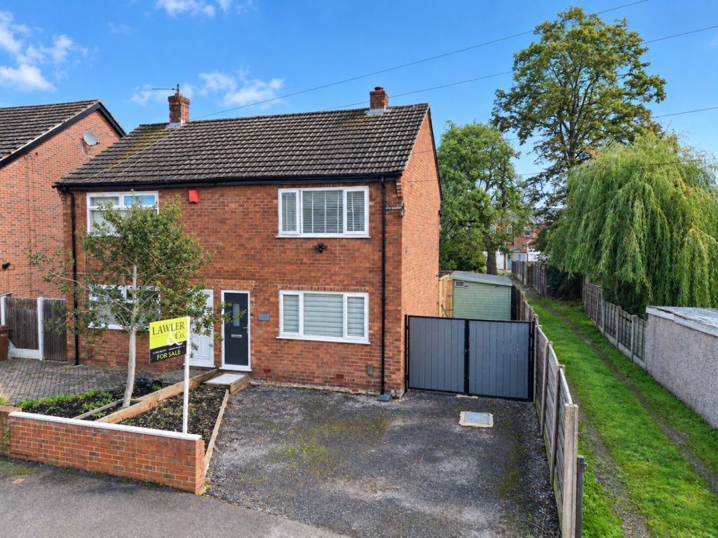 2-bed semi-detached on Spring Gardens, Hazel Grove, Stockport, Cheshire, SK7 4AE, £270,000