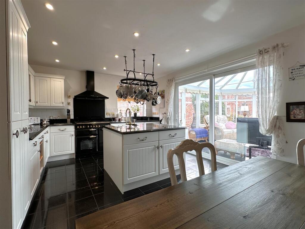 House in Newark, Balderton - View 2