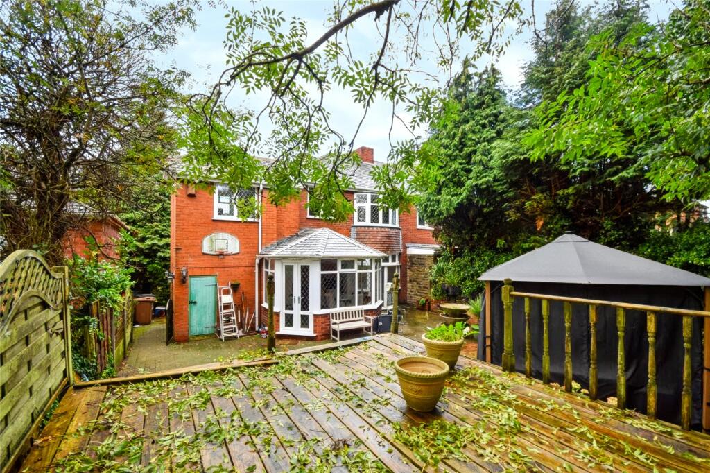 House in Oldham, Greater Manchester - View 2