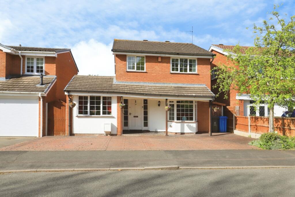 Main image of property: Edge Hill Drive, Perton, Wolverhampton, Staffordshire, WV6